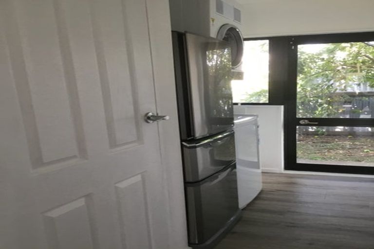 Photo of property in 5 Colenso Place, Otaki Beach, Otaki, 5512