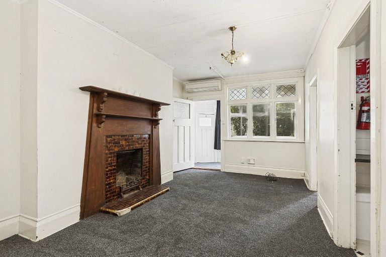 Photo of property in 195 The Terrace, Wellington Central, Wellington, 6011