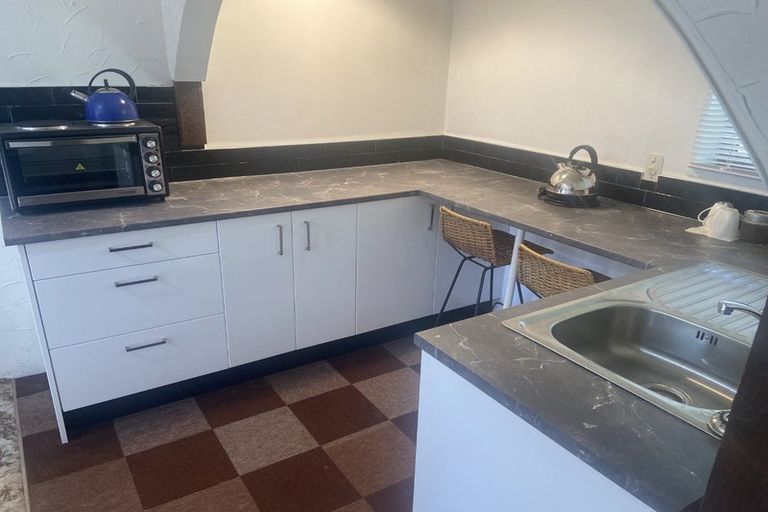 Photo of property in 3 Sanderson Place, Havelock North, 4130