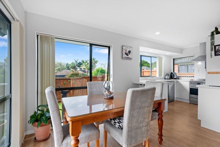 Photo of property in 9 Tom Keven Way, Pukekohe, 2120