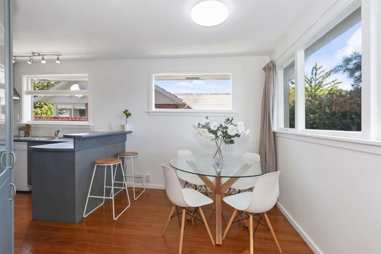 Photo of property in 19 Egmont Place, Bishopdale, Christchurch, 8051