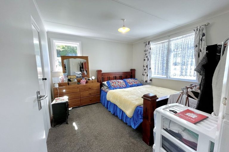 Photo of property in 192 Sievers Grove, Cannons Creek, Porirua, 5024