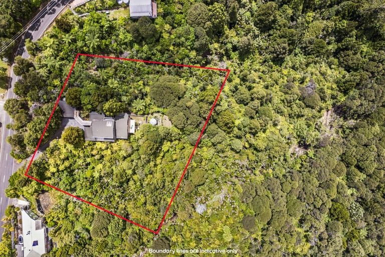 Photo of property in 318 Forest Road, Waiatarua, Auckland, 0612