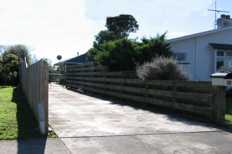 Photo of property in 21 Haydon Street, Roslyn, Palmerston North, 4414