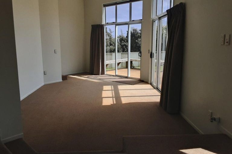 Photo of property in 4a Rahui View, Oakura, 4314