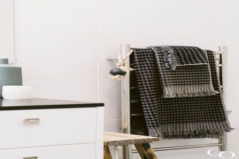 Photo of property in Palm Cove Apartments, 201/6 Tawa Street, Mount Maunganui, 3116