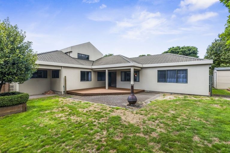 Photo of property in 22 Hoyte Place, Pukehangi, Rotorua, 3015