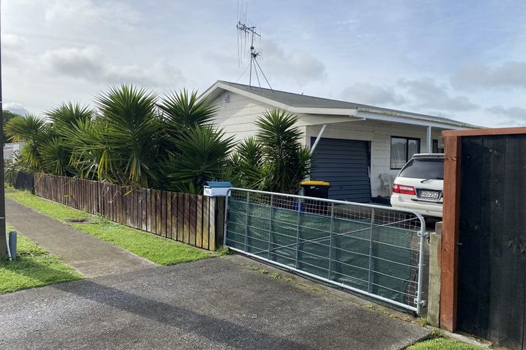 Photo of property in 16 Dearle Street, Paeroa, 3600