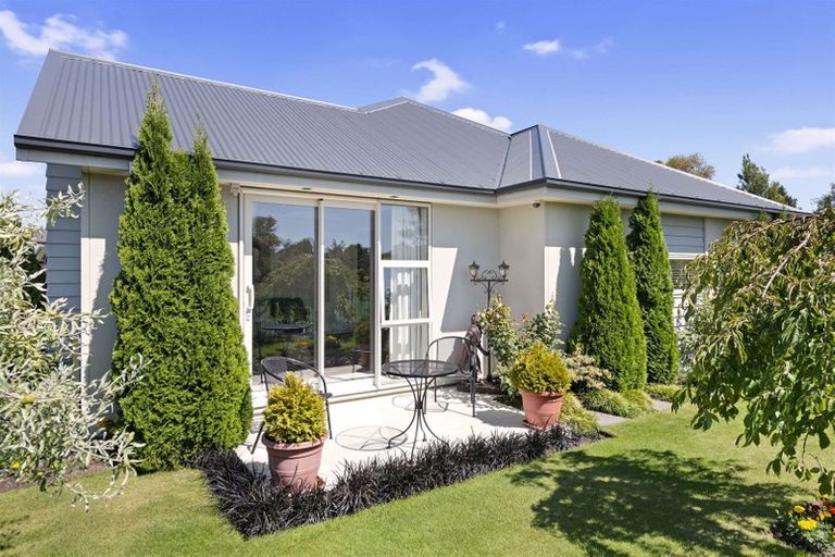 Photo of property in 33 Euphrasie Drive, Aidanfield, Christchurch, 8025