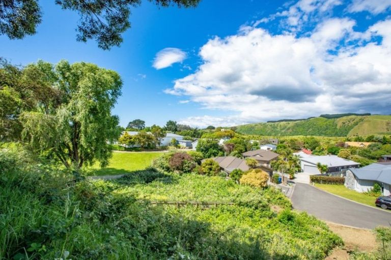 Photo of property in 28 Rainbow Court, Raumati South, Paraparaumu, 5032