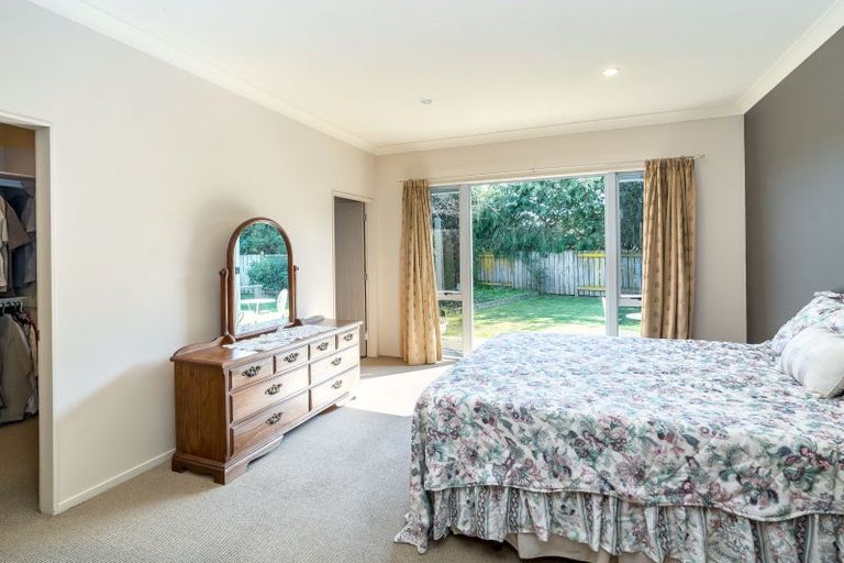 Photo of property in 5 Awhina Drive, Greytown, 5712