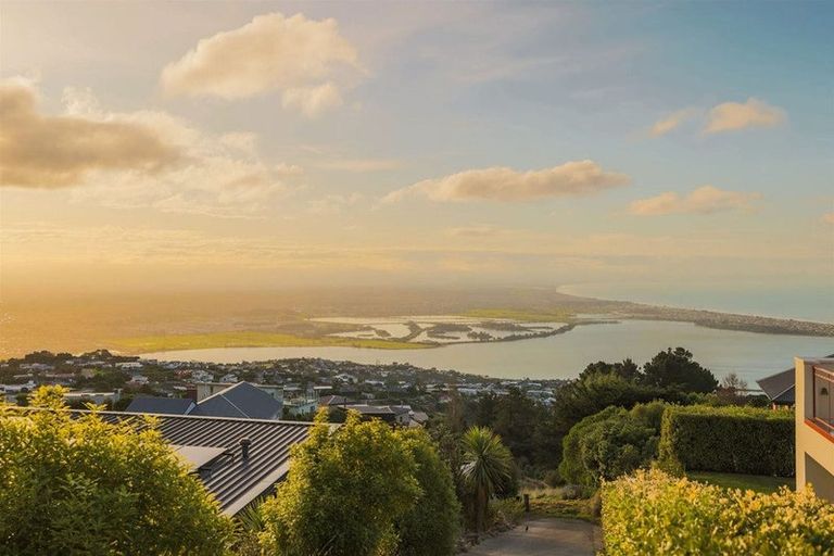 Photo of property in 395 Upper Major Hornbrook Road, Mount Pleasant, Christchurch, 8081