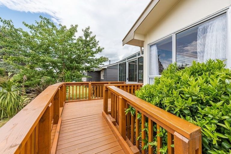 Photo of property in 44 California Drive, Totara Park, Upper Hutt, 5018