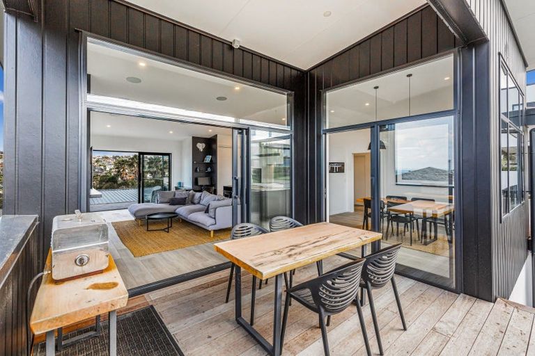 Photo of property in 39 Hyde Road, Rothesay Bay, Auckland, 0630