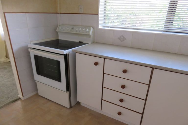 Photo of property in 1b Cairngorm Place, Highland Park, Auckland, 2010