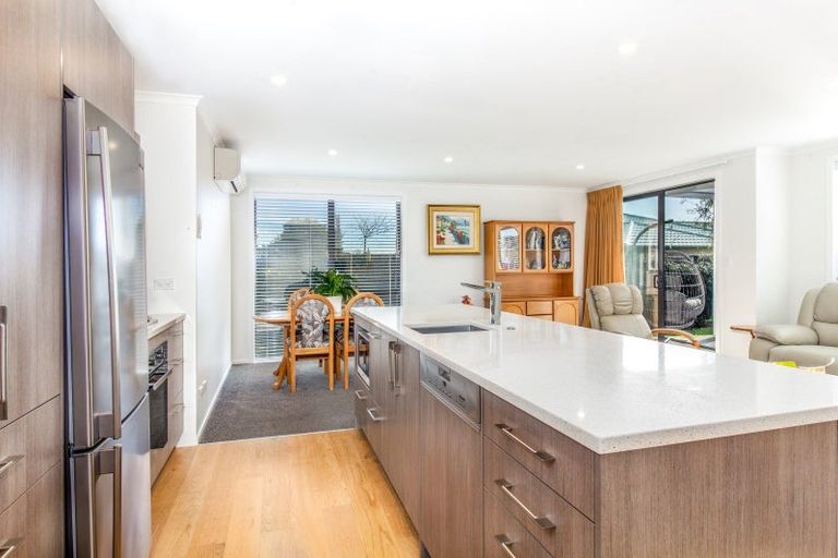 Photo of property in 11 Magdalinos Way, Havelock North, 4130