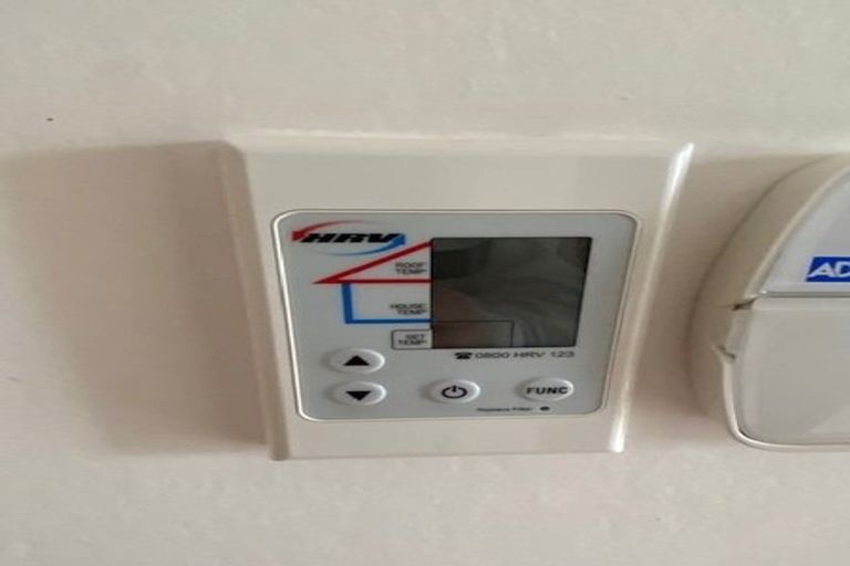 Photo of property in 45a Oxford Street, Tawa, Wellington, 5028