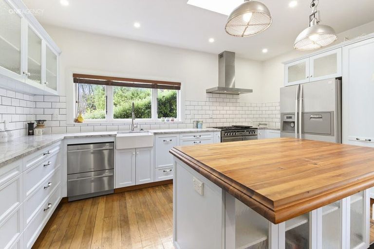 Photo of property in 14 Valley Road, Cashmere, Christchurch, 8022