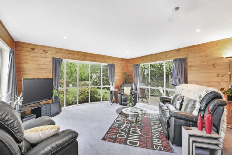 Photo of property in 5 De Renzie Place, Kirwee, Darfield, 7571