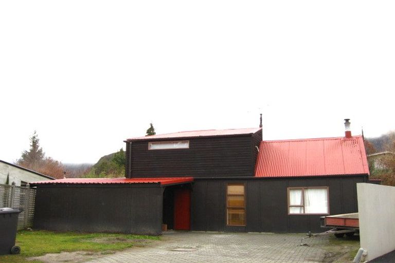 Photo of property in 9 Premier Place, Arrowtown, 9302