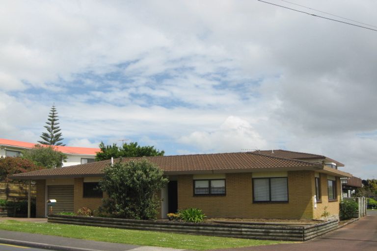 Photo of property in 822a Whangaparaoa Road, Manly, Whangaparaoa, 0930