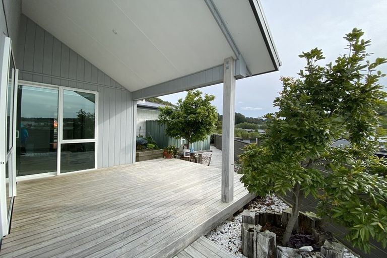 Photo of property in 24 Rochfort Crescent, Pyes Pa, Tauranga, 3112