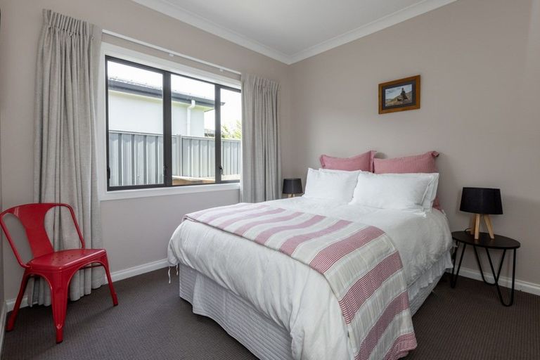 Photo of property in 4 Portland Place, Poraiti, Napier, 4112
