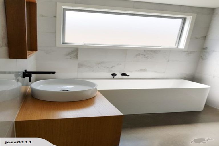 Photo of property in 1 Harry Way, Upper Vogeltown, New Plymouth, 4310