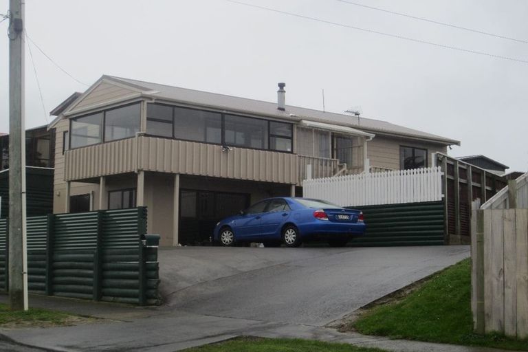 Photo of property in 36 Waiuta Street, Titahi Bay, Porirua, 5022