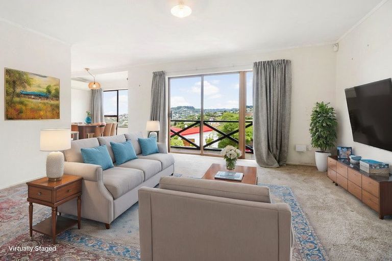 Photo of property in 18 Govind Grove, Ngaio, Wellington, 6035