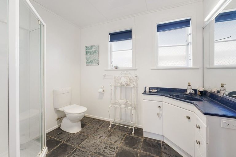 Photo of property in 39 Te Kupe Road, Paraparaumu Beach, Paraparaumu, 5032