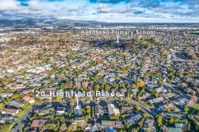 Photo of property in 20 Highfield Place, Avonhead, Christchurch, 8042