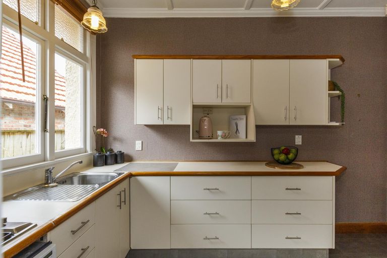 Photo of property in 45 South Street, West End, Palmerston North, 4410