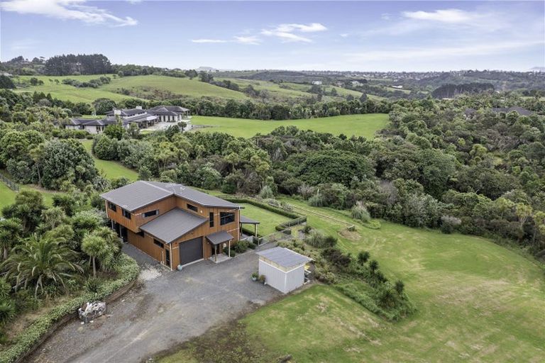 Photo of property in 161 Broomfields Road, Whitford, 2571