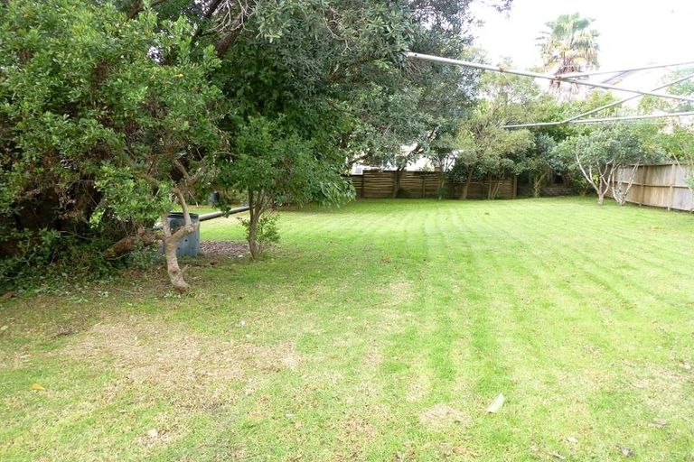 Photo of property in 1267 Whangaparaoa Road, Gulf Harbour, Whangaparaoa, 0930