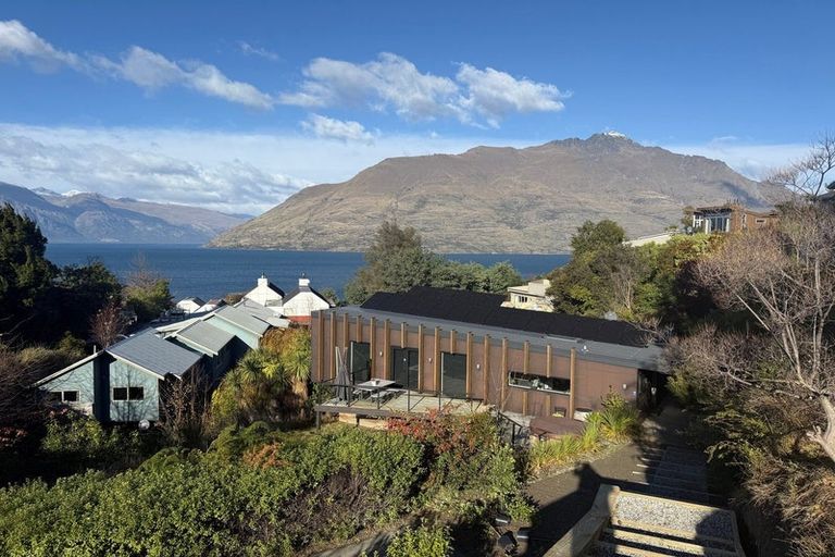 Photo of property in 5c Aspen Grove, Fernhill, Queenstown, 9300