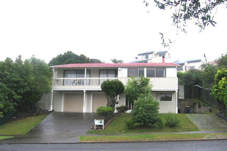 Photo of property in 71 Chelsea View Drive, Chatswood, Auckland, 0626