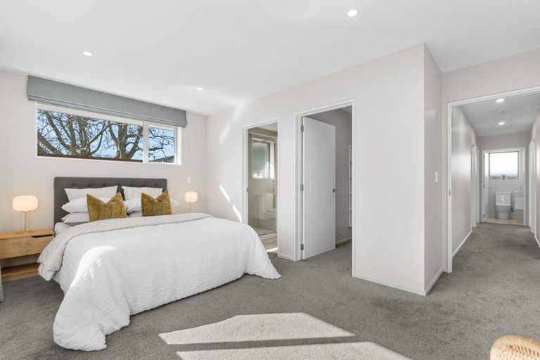 Photo of property in 14a Earnslaw Crescent, Bryndwr, Christchurch, 8053