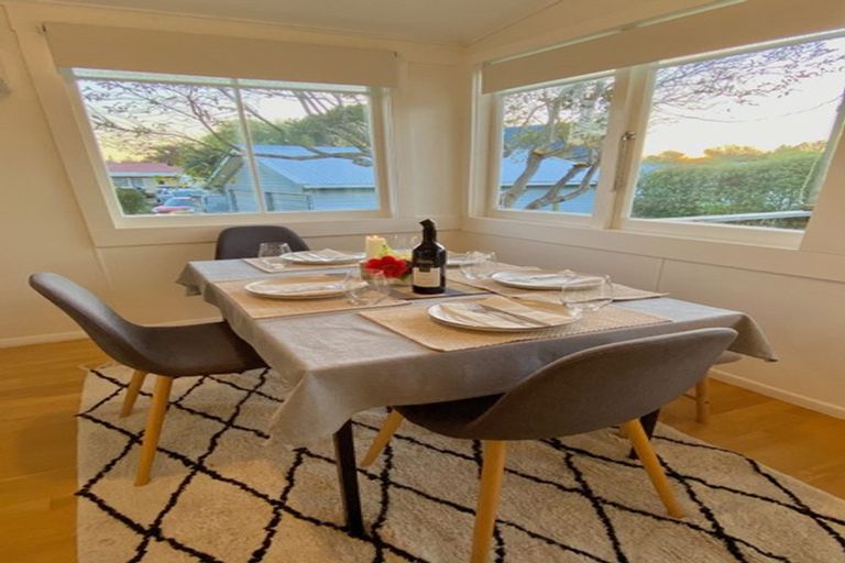 Photo of property in 17 Iwa Street, Mapua, 7005