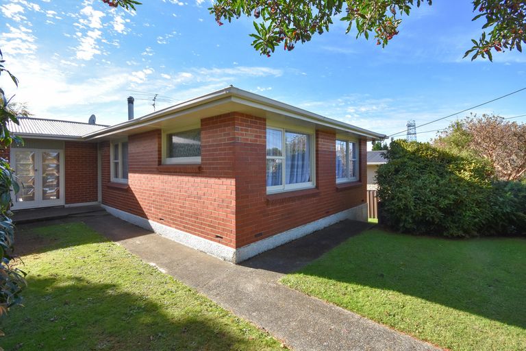 Photo of property in 91 Gilkison Street, Halfway Bush, Dunedin, 9010