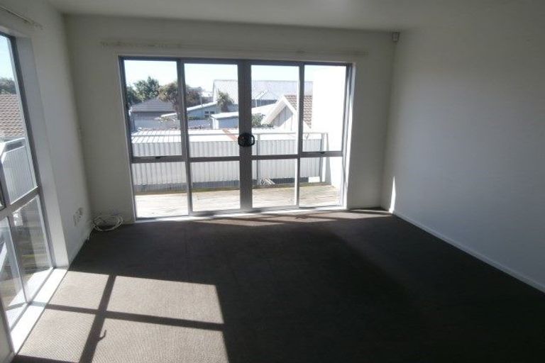 Photo of property in 57 Fairfield Avenue, Addington, Christchurch, 8024