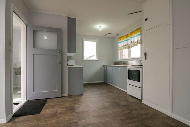 Photo of property in 8 Drake Street, Awapuni, Palmerston North, 4412