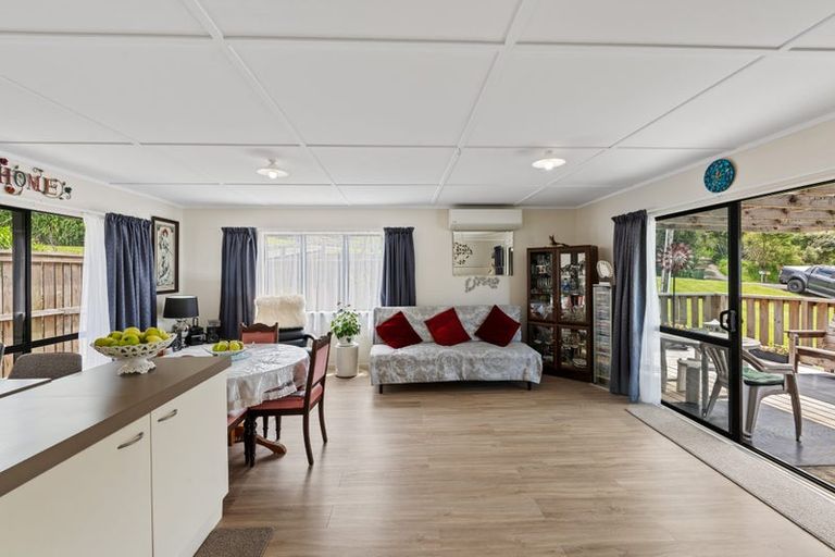 Photo of property in 78 Howard Road, Orere Point, Papakura, 2585