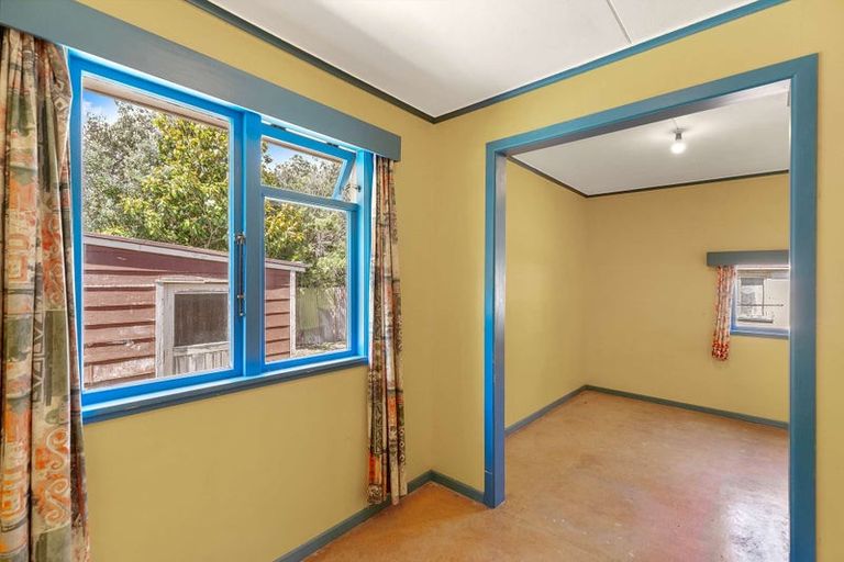 Photo of property in 2 Caius Avenue, Gonville, Whanganui, 4501