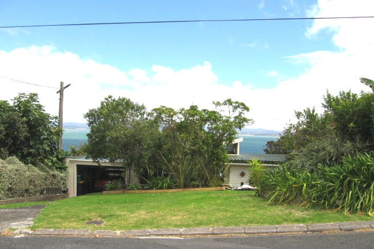 Photo of property in 8 Tizard Road, Birkenhead, Auckland, 0626