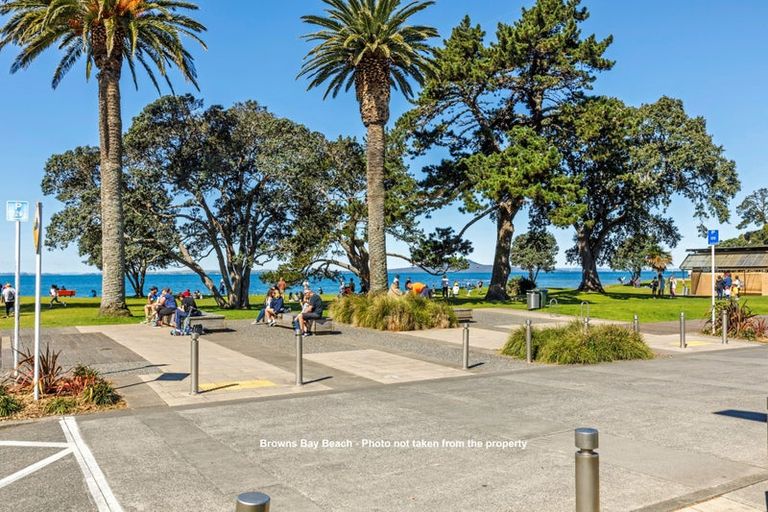 Photo of property in Bay Palms Apartments, 2/30c Bute Road, Browns Bay, Auckland, 0630