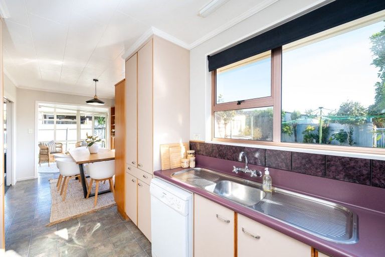 Photo of property in 25 Chester Street, Taradale, Napier, 4112