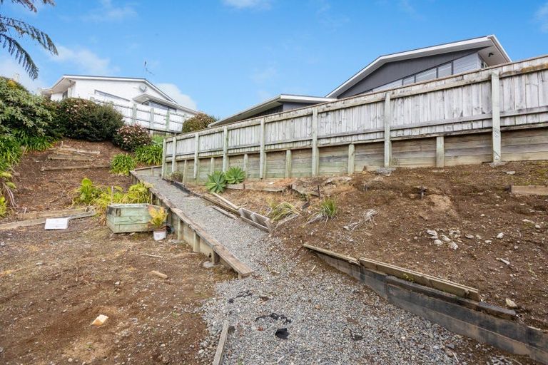 Photo of property in 16 La Salle Drive, Westown, New Plymouth, 4310