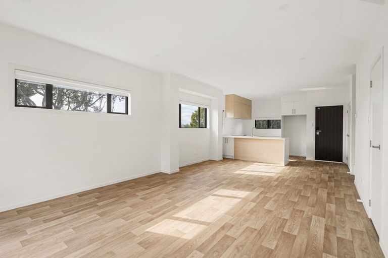 Photo of property in 1/75 Mcannalley Street, Manurewa East, Auckland, 2102