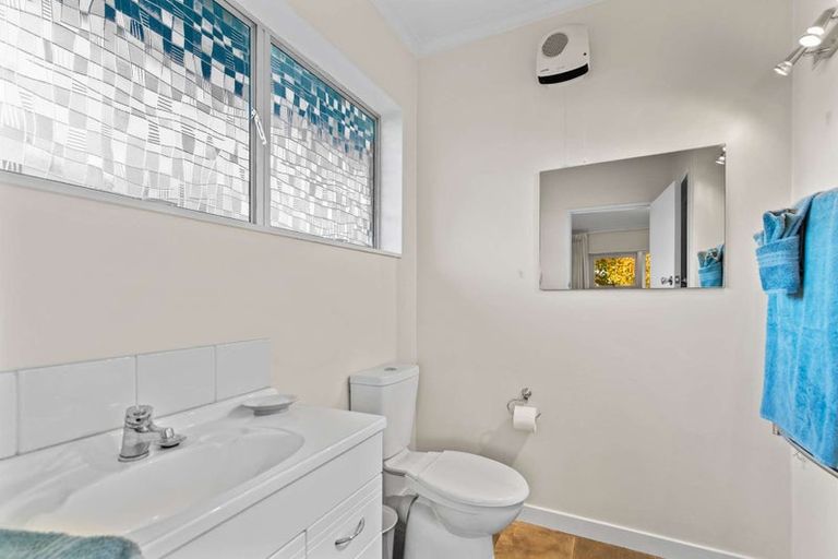 Photo of property in 60 Churchill Avenue, Hokowhitu, Palmerston North, 4410